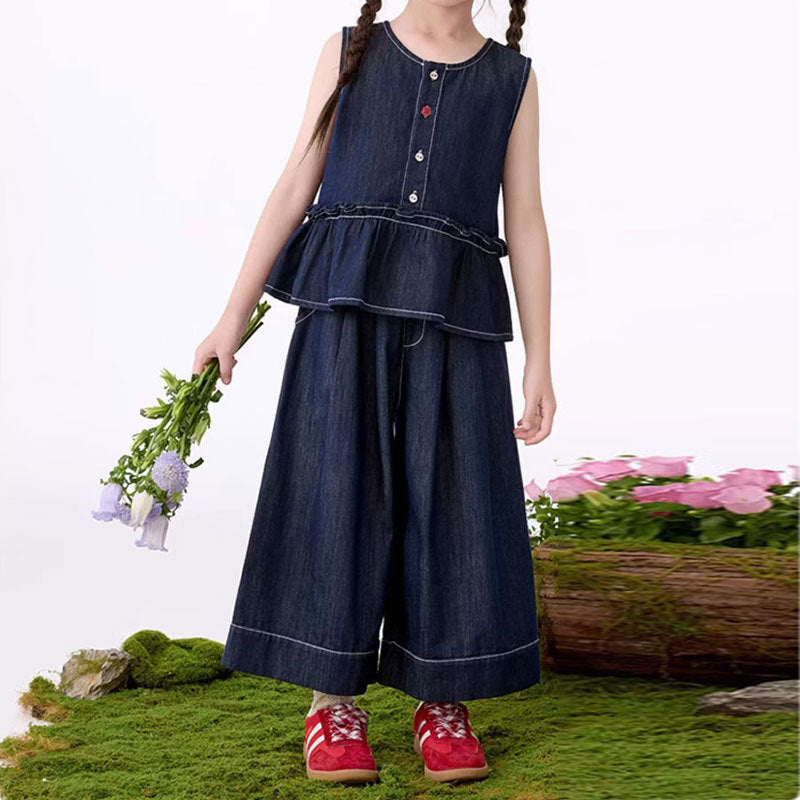 Cowboy set with floral buttons